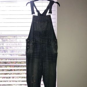 Distressed Light wash Overalls